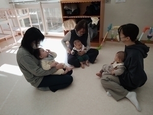 子育てサロン１２月の様子・１月の予定