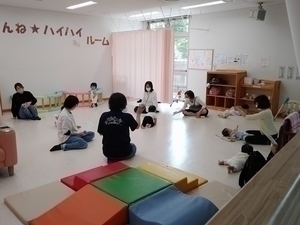 子育てサロン5月の様子・6月の予定