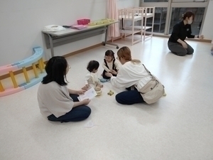 子育てサロン5月の様子・6月の予定