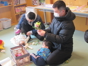 子育てサロン３月の様子・４月の予定