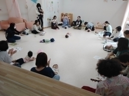 子育てサロン５月の様子・６月の予定