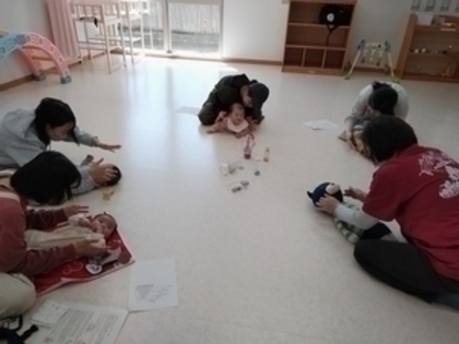 子育てサロン４月の様子・５月の予定